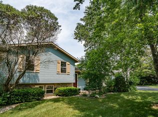 S43W25622 Maryanna Dr, Waukesha, WI 53189