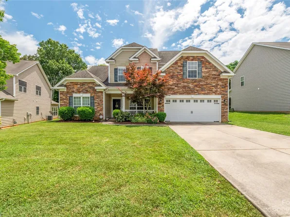 6508 Fieldstone Manor Dr, Matthews, NC 28105