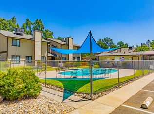 49400 River Park Rd APT 45, Oakhurst, CA 93644