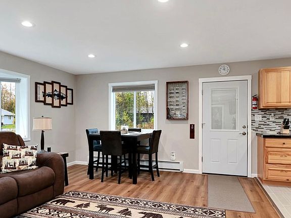 2nd image of 44810 Spruce Ave E
