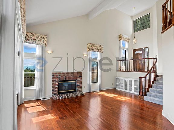 5th image of 2030 Laurel Canyon Ct