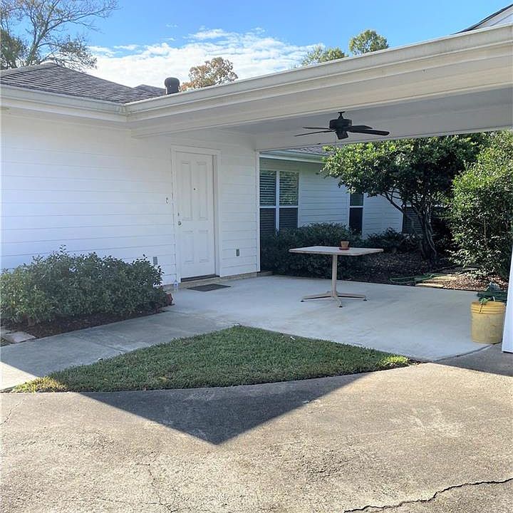 2nd image of 609 Orchard Dr