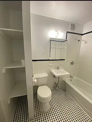 Rented by CitySites Real Estate Group | media 5