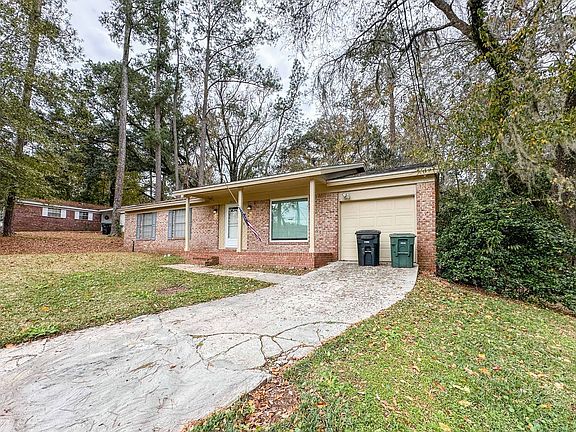 3rd image of 2630 Mayfair Rd
