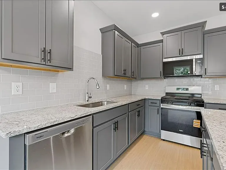 212 Westpark Dr — Photo 5