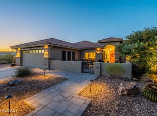 1523 N Old Adobe Dr, Green Valley, AZ 85614