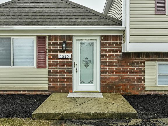 3rd image of 1516 Wellington Ave