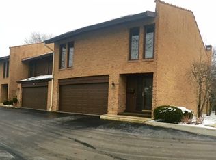 1728 Wildberry Dr UNIT A, Glenview, IL 60025