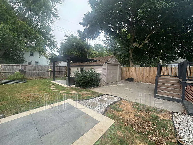 3 bed, 2.0 bath, 1503 sqft, $2,400 — Photo 4