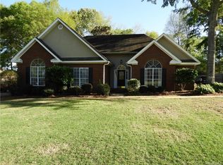 192 Fallon Ct, Deatsville, AL 36022