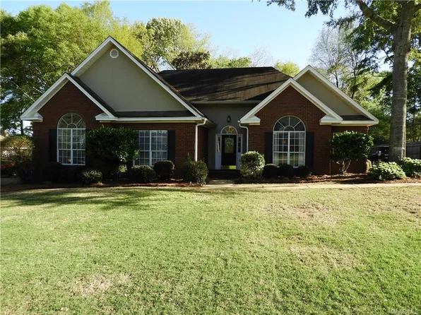 192 Fallon Ct, Deatsville, AL 36022