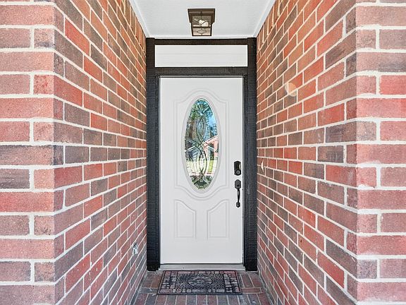 4th image of 2218 Pincher Creek Dr
