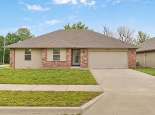 4561 W Tarkio St, Springfield, MO 65802