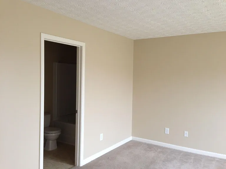 7204 Grosbeak St — Photo 5