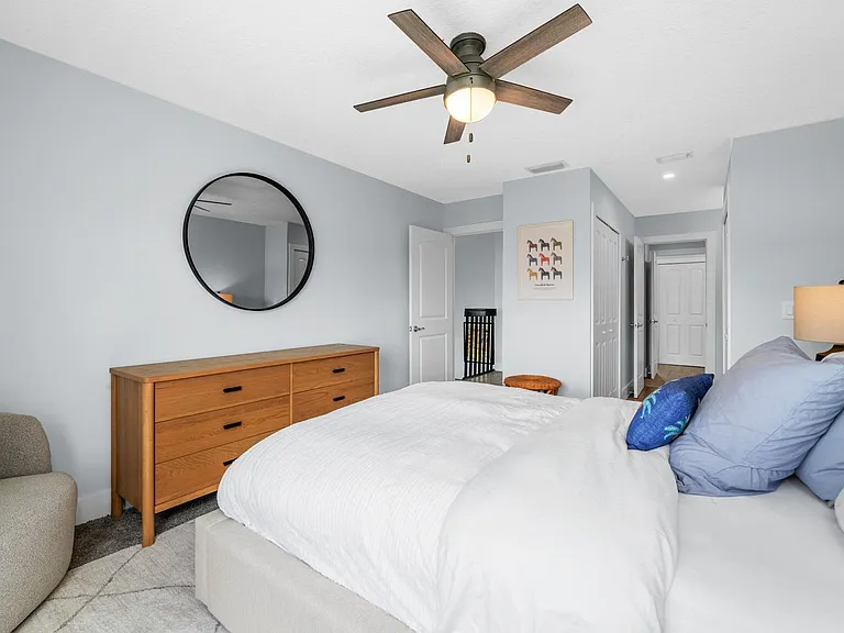 13549 Fountain View Blvd — Photo 33