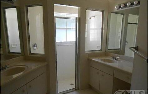 4th image of 7825 Manor Forest Ln