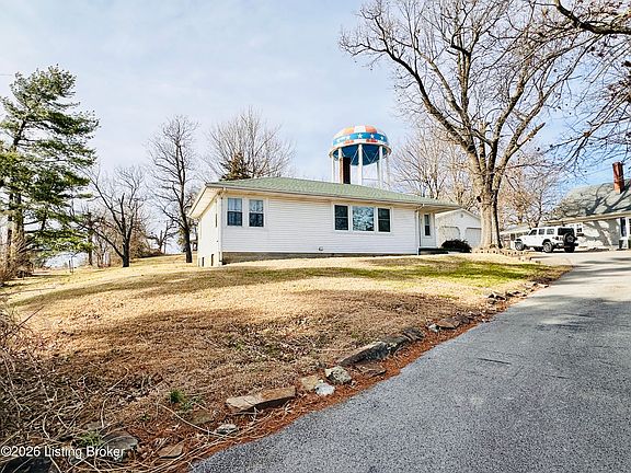 5th image of 904 Brandenburg Rd