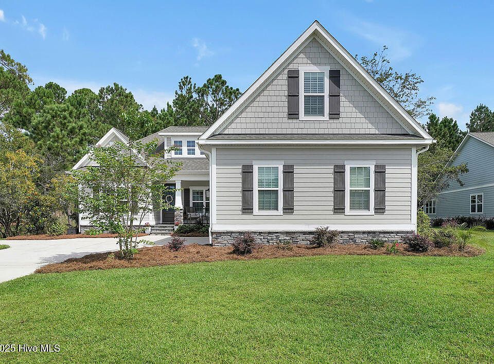 1st image of 553 Stanwood Drive SE