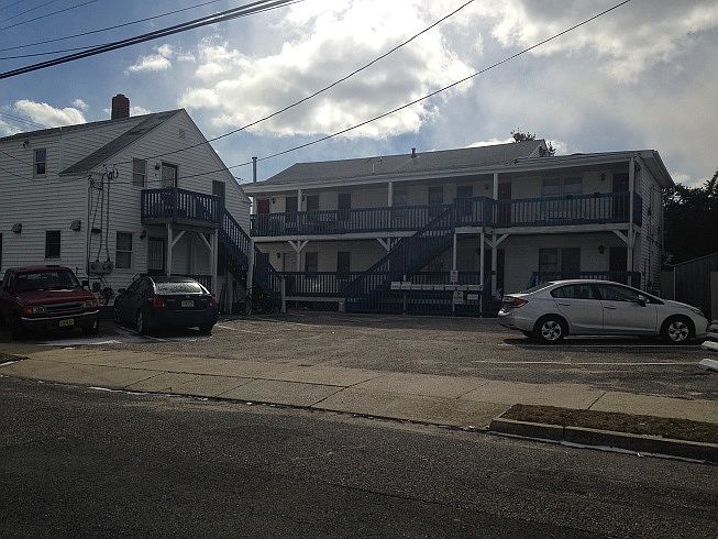 2nd image of 5502 Atlantic Ave