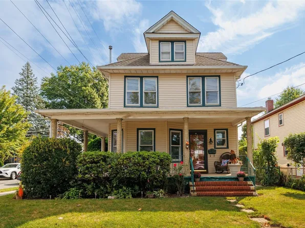 67 Plainfield Avenue, Floral Park, NY 11001