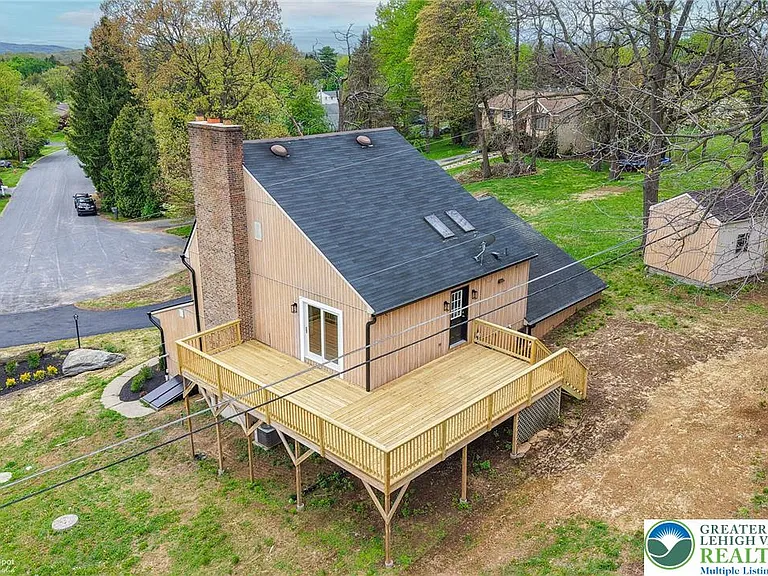 4410 Circle Dr — Photo 6
