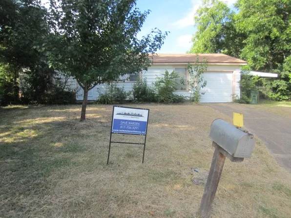 1400 Bates Ct, Arlington, TX 76011