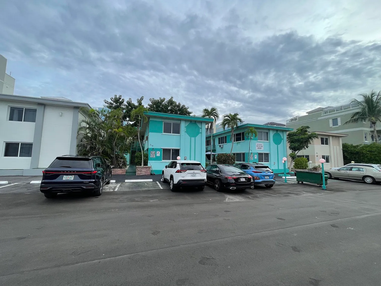 1 bed, 1.0 bath, 600 sqft, $2,100 — Photo 1