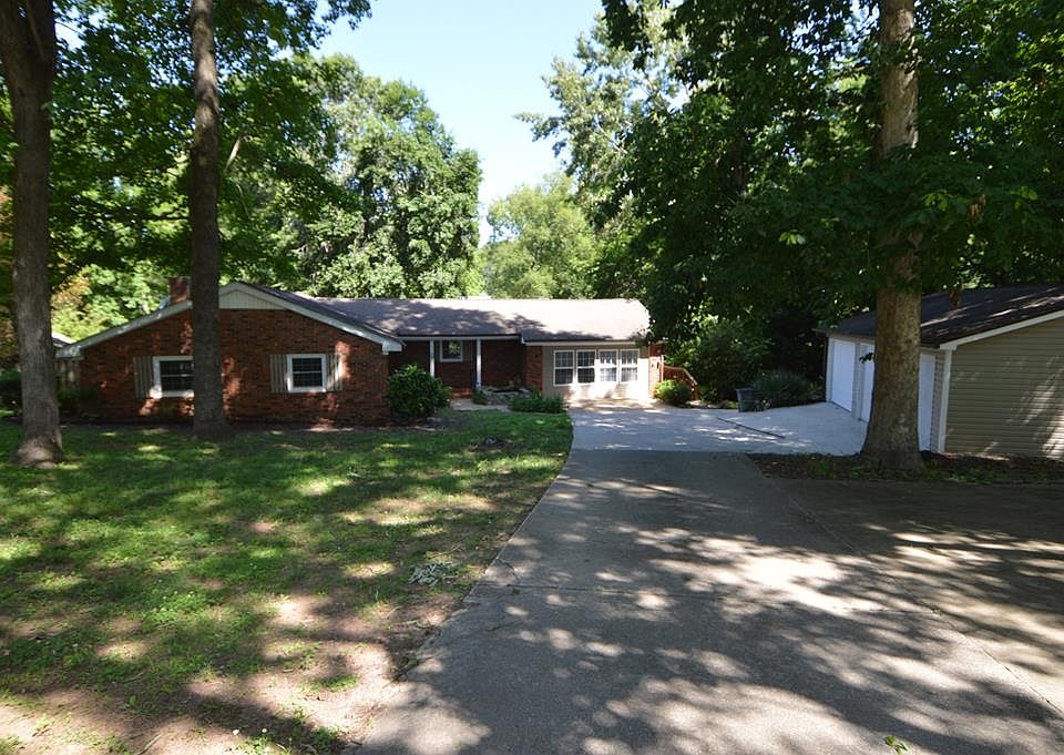 1st image of 310 Aqua Vista Dr