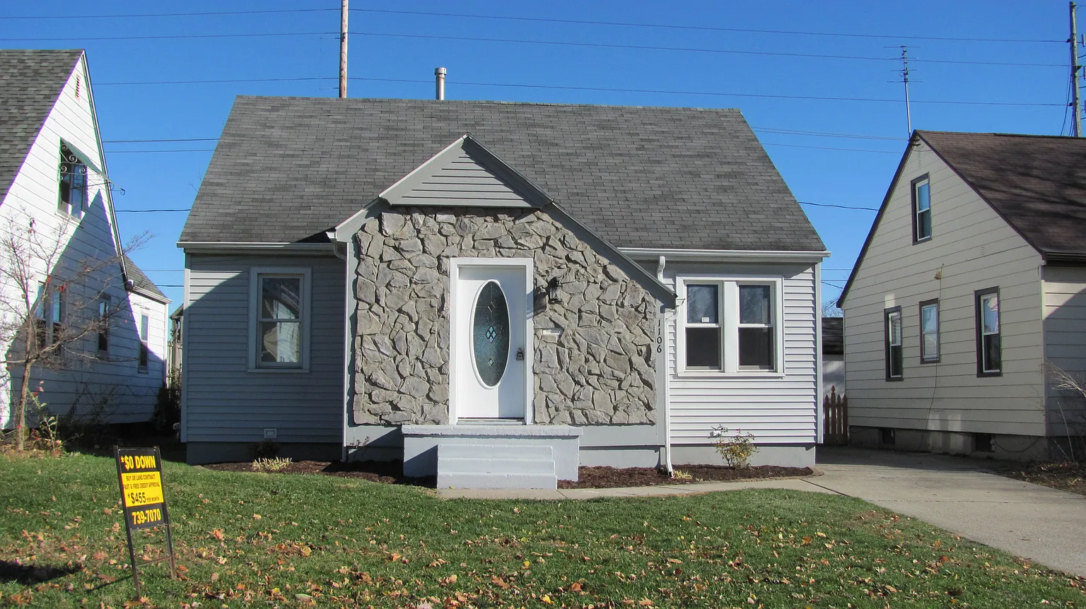 1106 Pemberton Dr photo 1