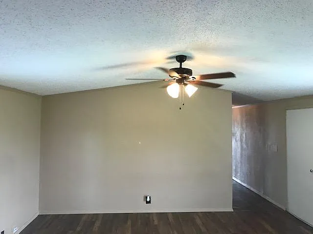 2 bed, 1006 sqft, $1,100 — Photo 2
