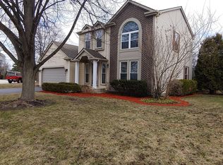 361 N Fiore Pkwy, Vernon Hills, IL 60061