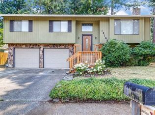 18165 Van Fleet Ave, Sandy, OR 97055