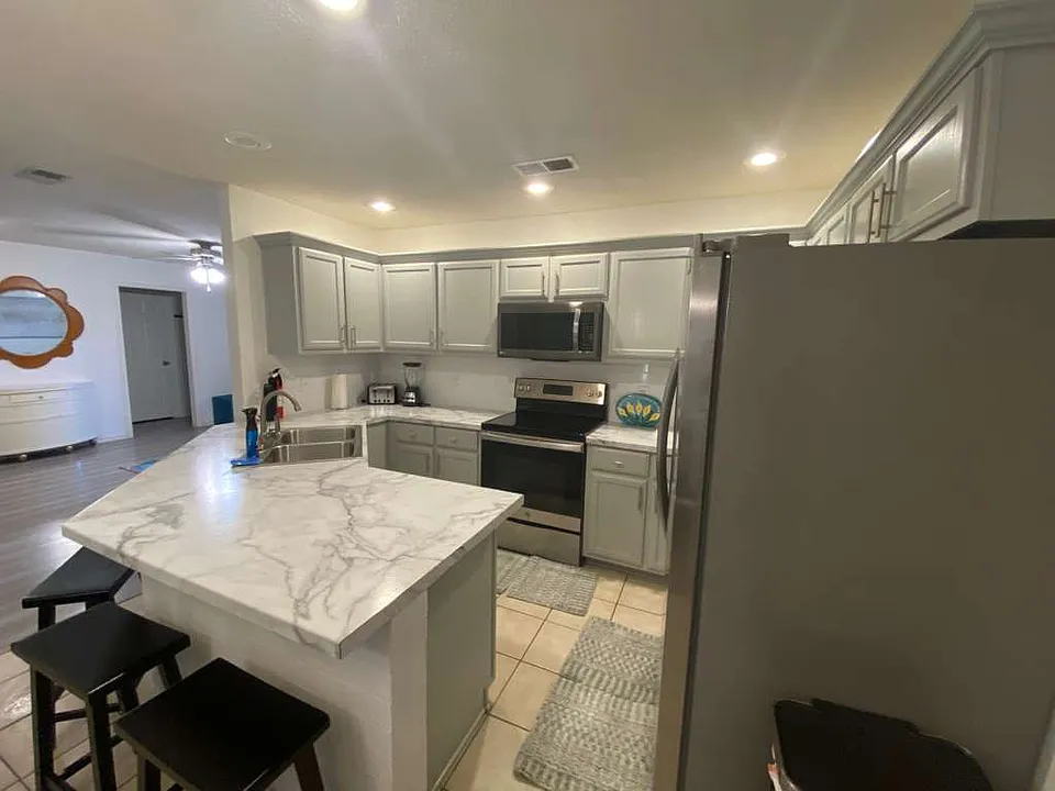 821 Belle Rive Dr