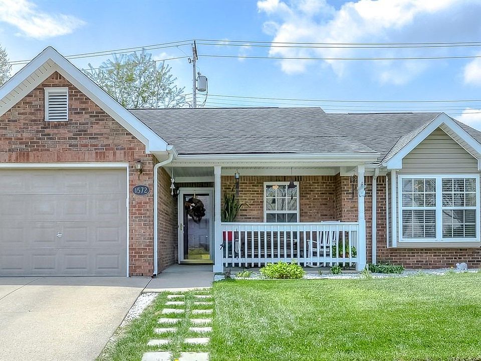 1st image of 1572 Lindy Ln