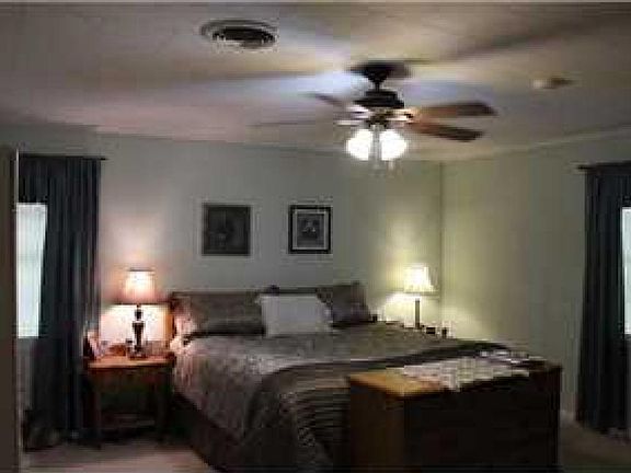 4th image of 111 Thelma Dr