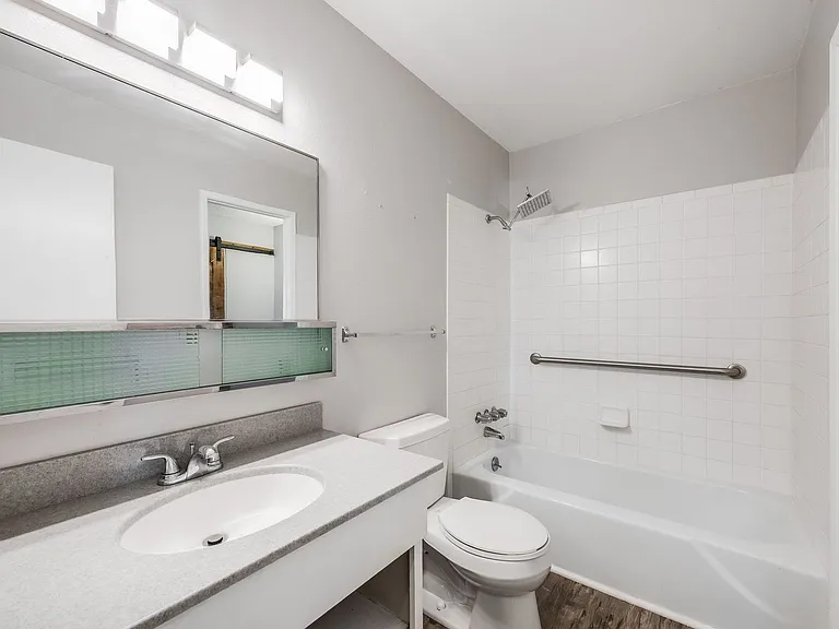 9026 E Mansfield Ave — Photo 16