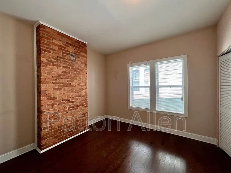 114 Clingman Ave — Photo 8