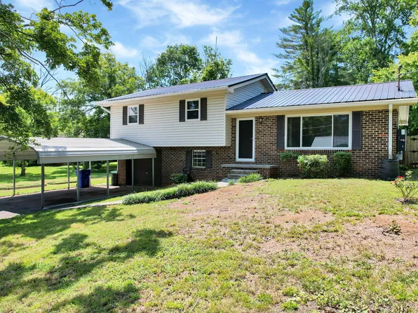 3010 W Lake Dr NW, Cleveland, TN 37312