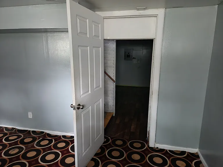 748 S East Ave #1 — Photo 2