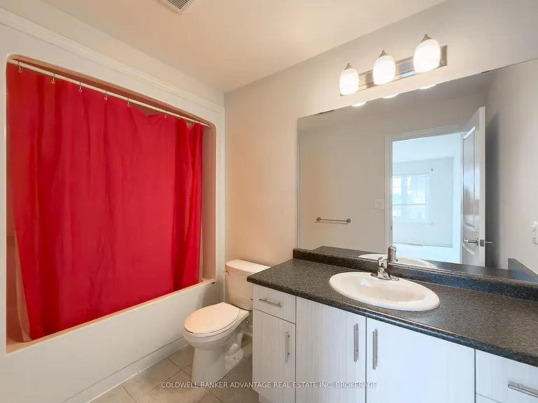 218 Heron St — Photo 15