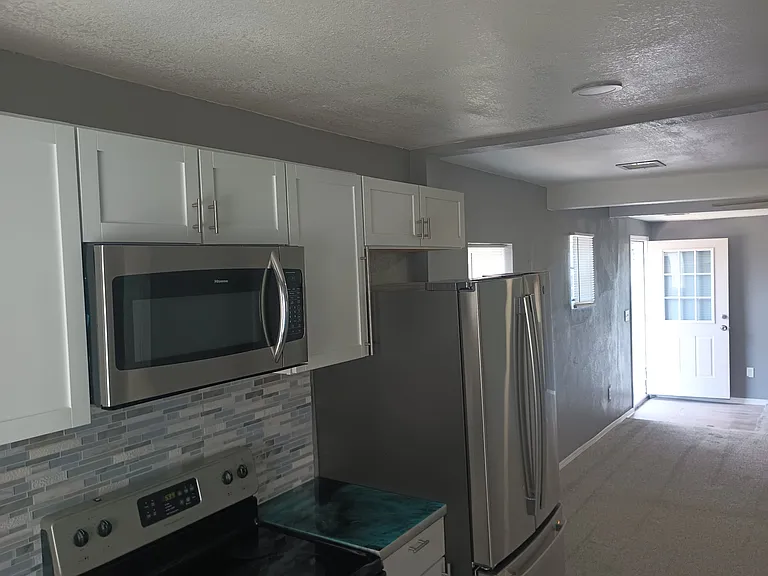 1758 S Meridian Ave — Photo 10