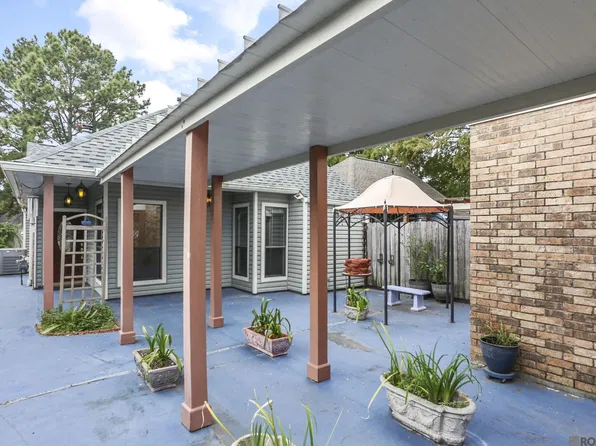 6032 Fort Clarke Dr S, Baton Rouge, LA 70817