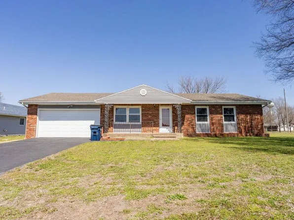 1413 W Dallas Street, Buffalo, MO 65622