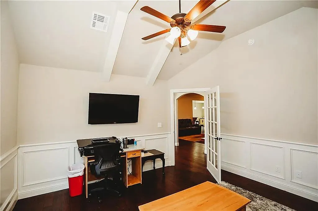 Building Photo - 4105 Layton Rd