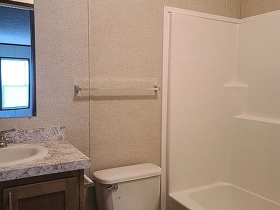5th image of 1707 E Blanchard Ave #132