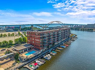 Harbor Front, Milwaukee, WI 53202