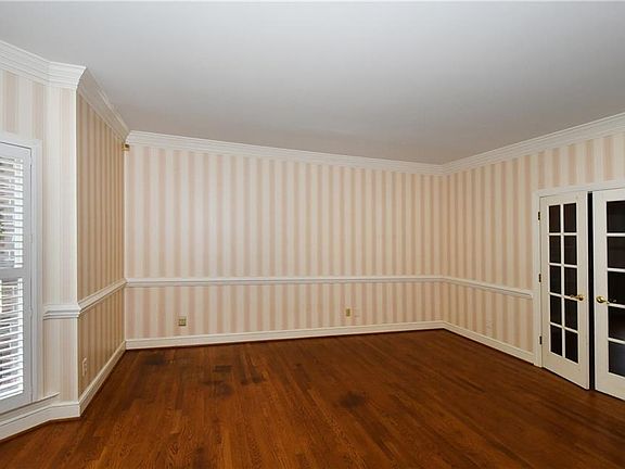 3rd image of 4244 Saddlewood Forest Dr