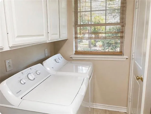 2 bed, 1.5 bath, 1200 sqft, $1,700 — Photo 4