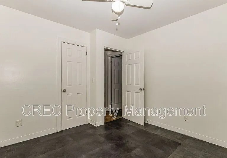 1635 Memminger Ave #B — Photo 11