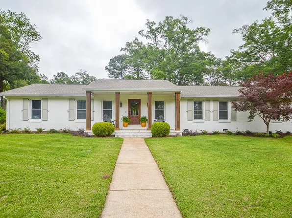 74 Walnut Rd, West Point, MS 39773